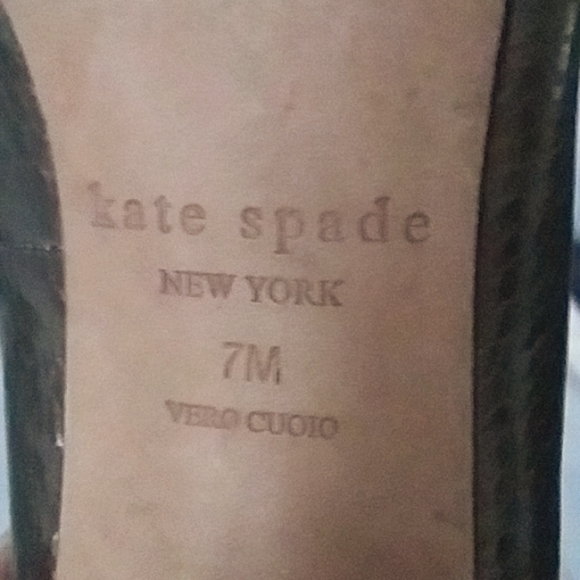 Kate Spade Pumps Leather Snakeskin Print Burnished Gold Over Beige size 7M - Picture 8 of 13